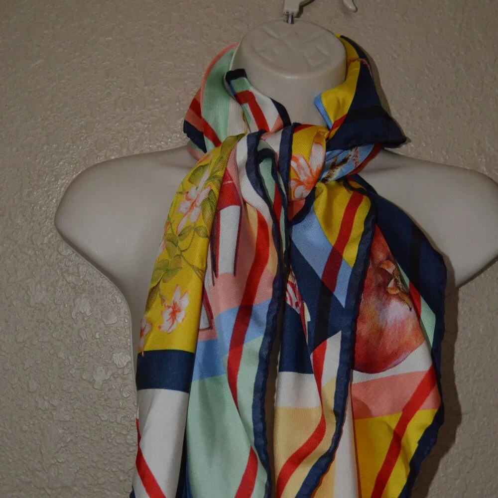 NWOT Carolina Herrera CH Square Silk Patchwork Scarf